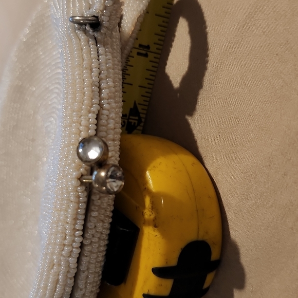 White beaded vintage mini bag with flower motif - Picture 4 of 5